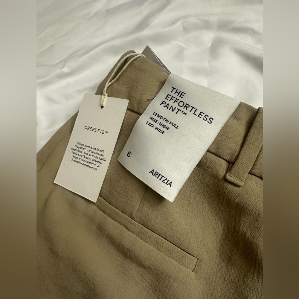 NWT - Aritzia Effortless Pant - Crepette - Tan Khaki - Size 6 (77775) - Picture 2 of 4